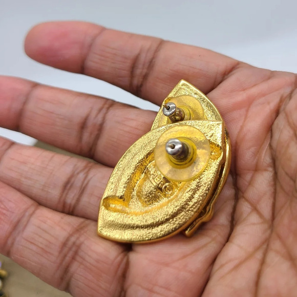 Vintage Baguette Shrouded by Gold Plating / by Napier - Picture 5 of 5